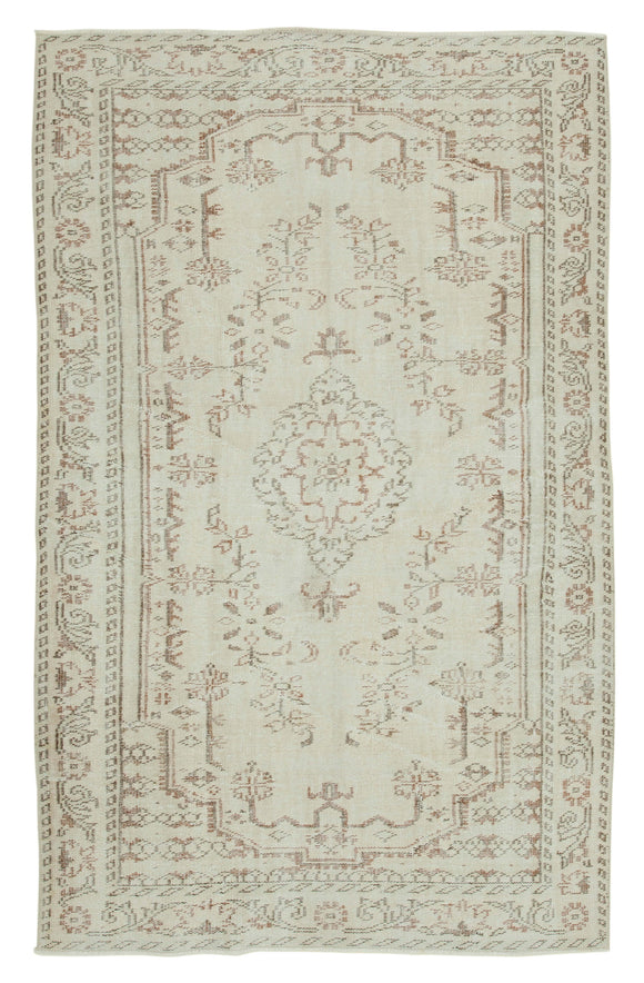 5' 4'' x 8' 9'' Handmade Turkish Vintage Rug