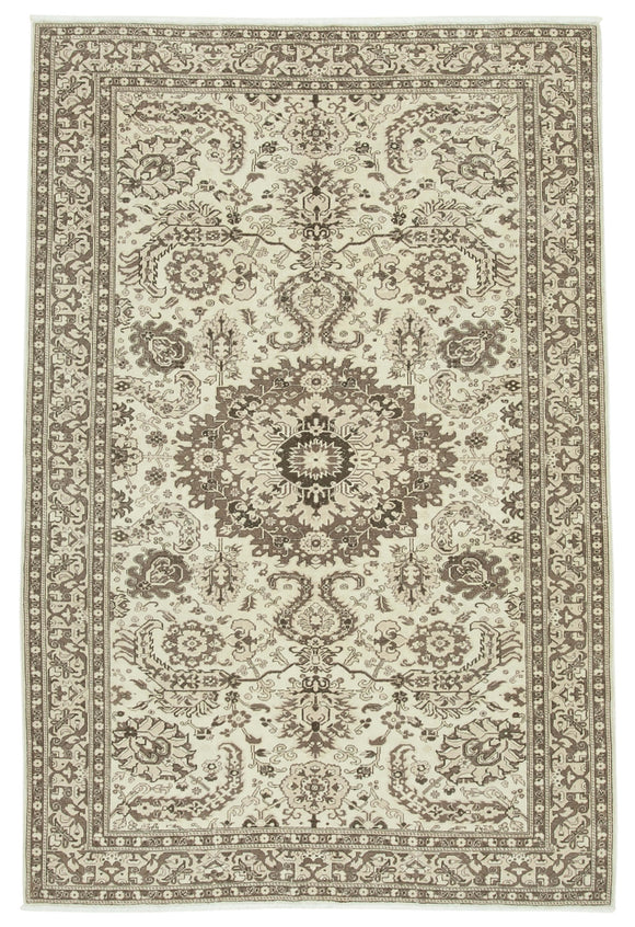6' 5'' x 9' 9'' Hand-Knotted Vintage Turkish Rug