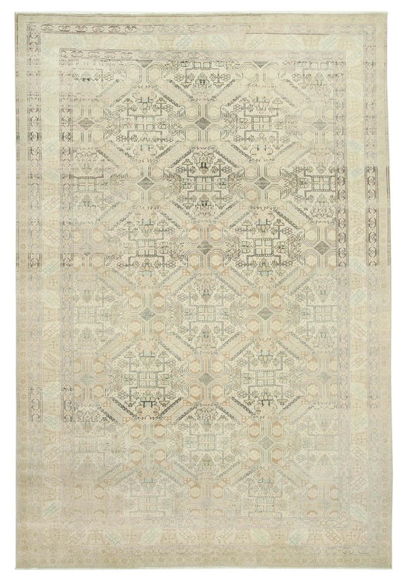 6' 5'' x 9' 6'' Turkish Vintage Hand-Knotted Rug