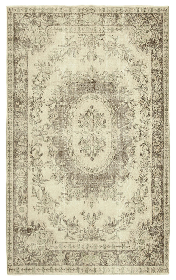 5' 5'' x 9' Handmade Turkish Vintage Rug