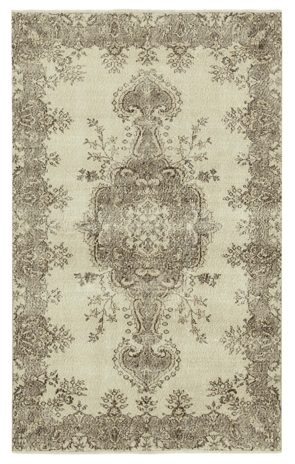 5' 1'' x 8' 5'' Handmade Turkish Vintage Rug