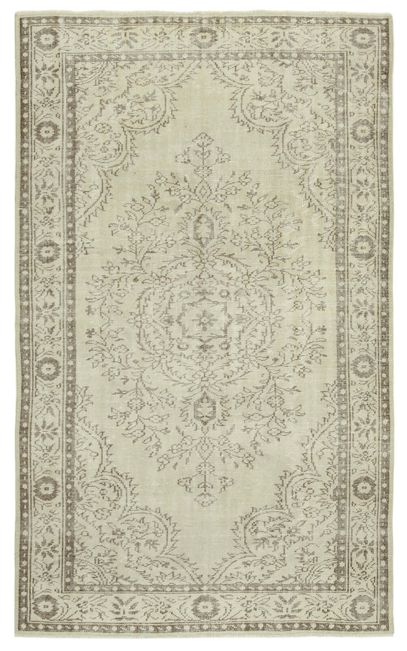5' 9'' x 9' 5'' Handmade Turkish Vintage Rug