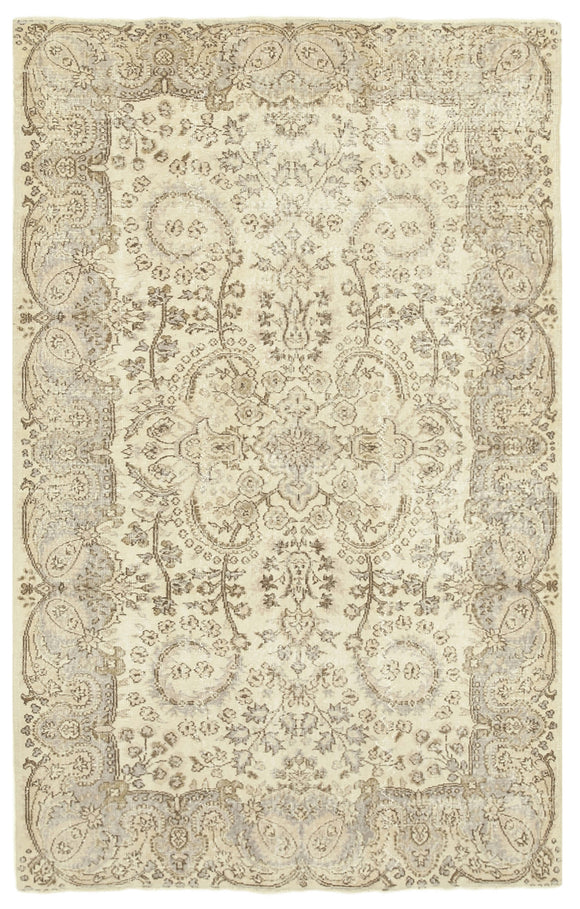5' 6'' x 8' 10'' Handmade Turkish Vintage Rug