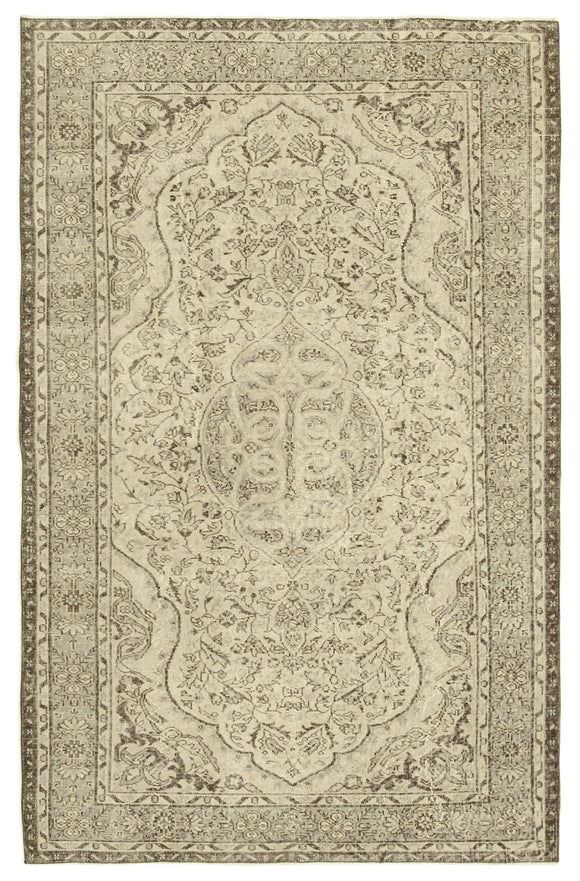 5' 7'' x 9' 1'' Handmade Turkish Vintage Rug