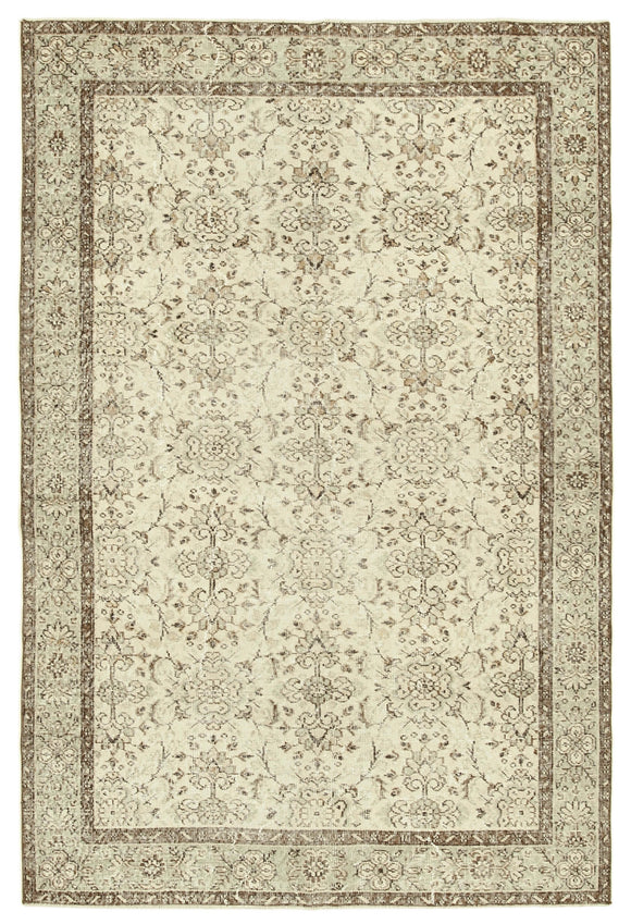 5' 8'' x 8' 8'' Handmade Turkish Vintage Rug