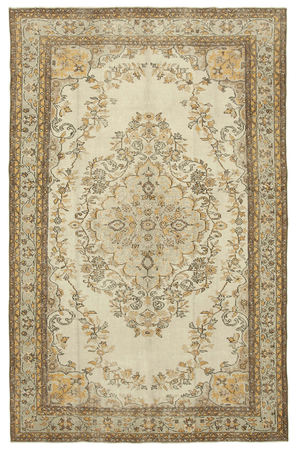 6' x 9' 7'' Hand-Knotted Turkish Vintage Rug