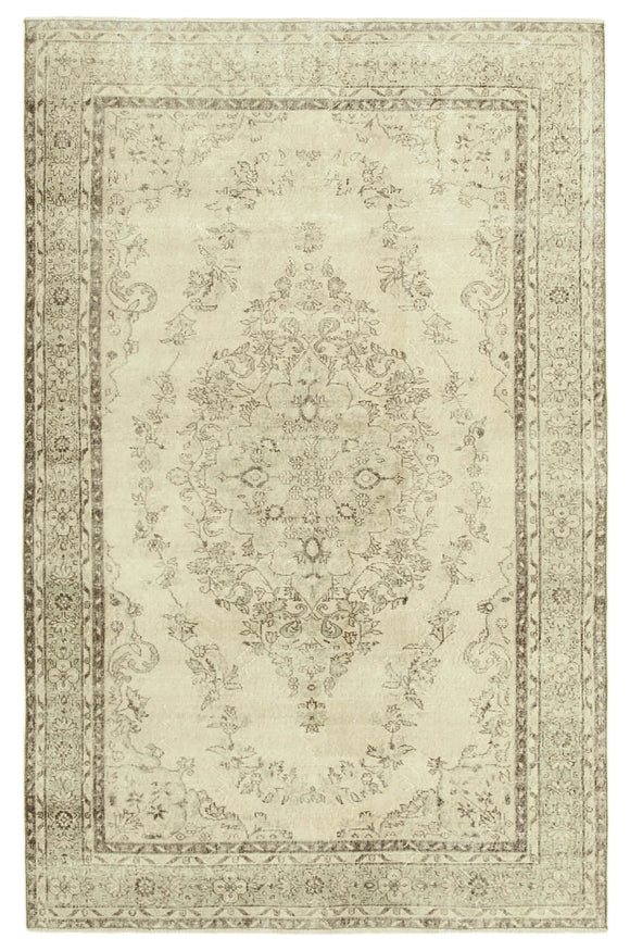 6' 3'' x 9' 10'' Hand-Knotted Turkish Vintage Rug