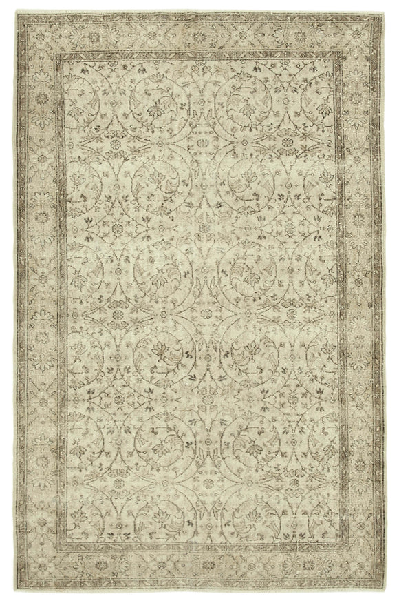 6' 3'' x 9' 9'' Hand-Knotted Turkish Vintage Rug