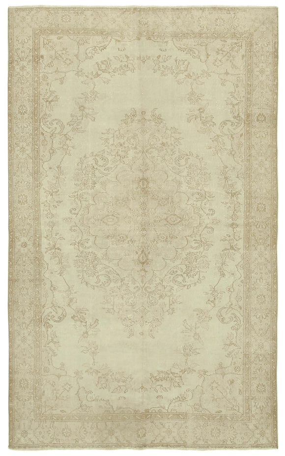 6' x 9' 7'' Hand-Knotted Turkish Vintage Rug