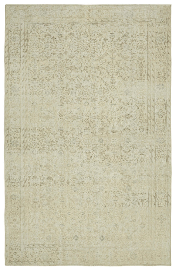 6' 5'' x 9' 9'' Hand-Knotted Turkish Vintage Rug
