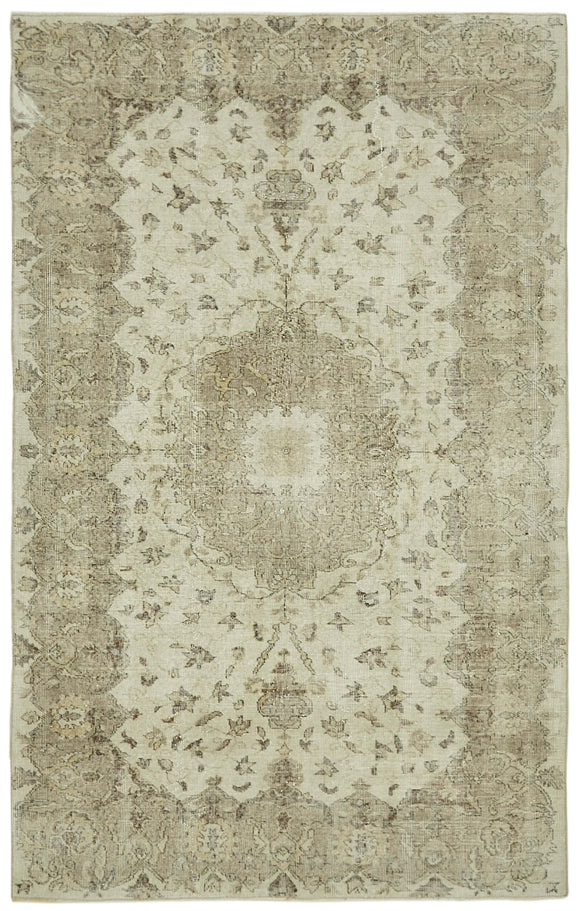 5' 8'' x 8' 10'' Hand-Knotted Turkish Vintage Rug