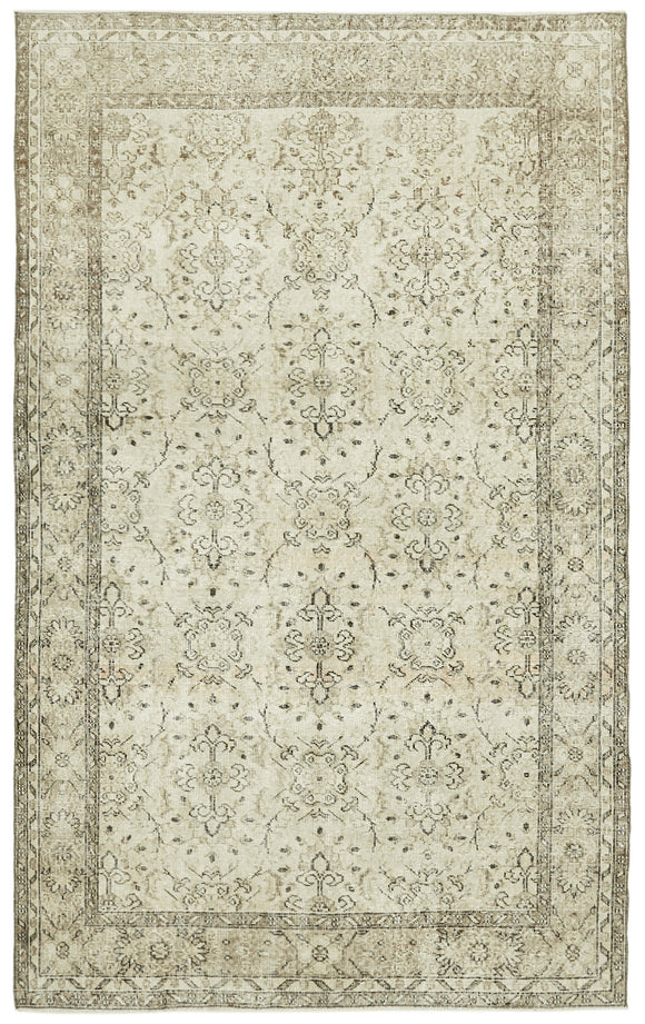5' 7'' x 8' 11'' Distressed Vintage Rug