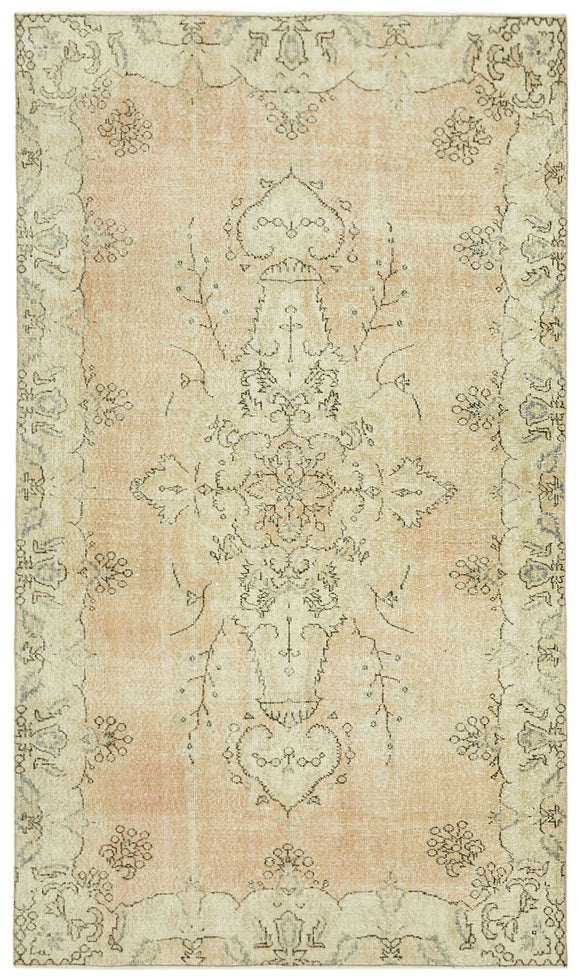 5' 5'' x 9' 3'' Distressed Vintage Rug