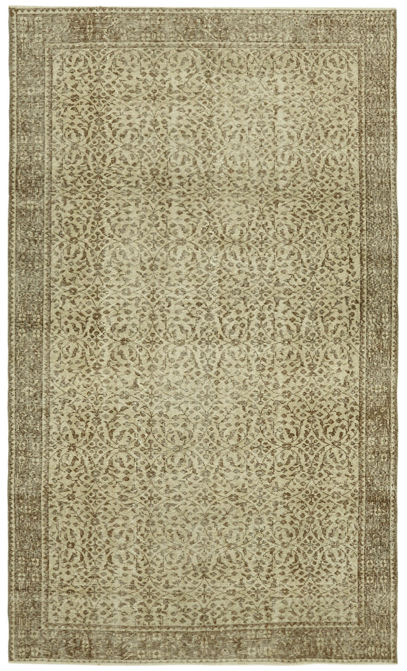 5' 5'' x 9' Handmade Vintage Rug