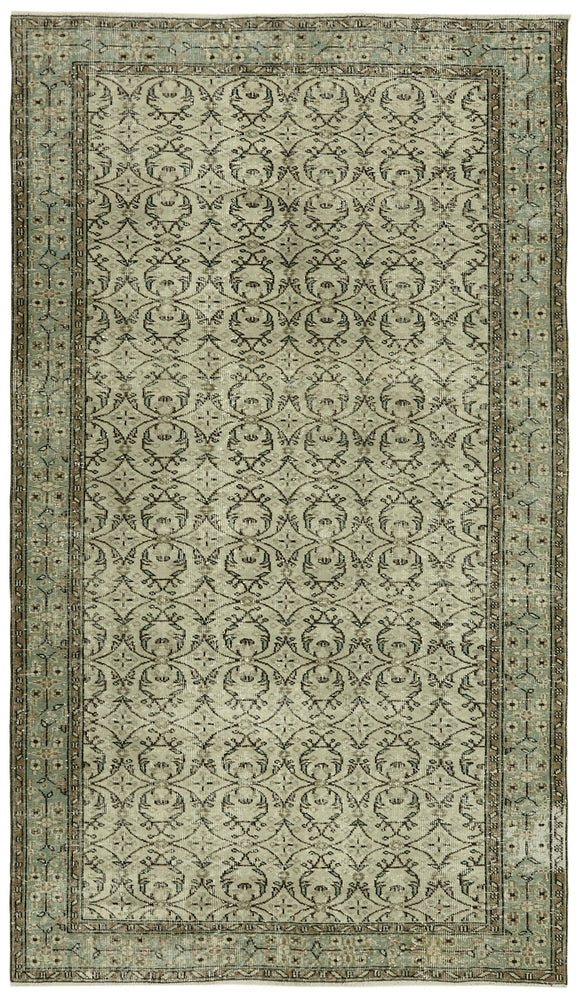 5' 6'' x 9' 5'' Distressed Vintage Rug