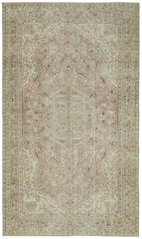 5' 2'' x 8' 7'' Distressed Vintage Rug