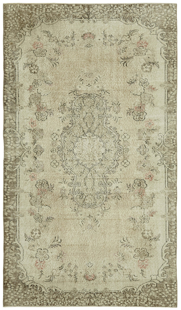 5' 2'' x 8' 11'' Distressed Vintage Rug