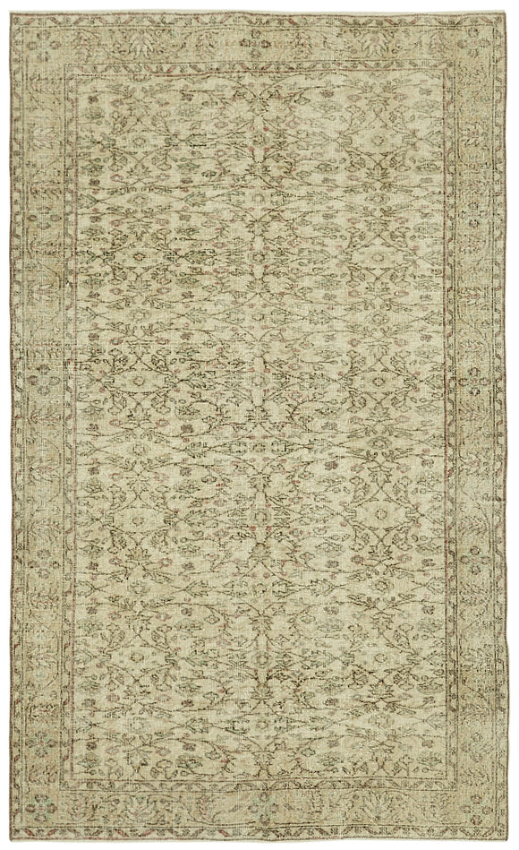 5' 2'' x 8' 6'' Distressed Vintage Rug