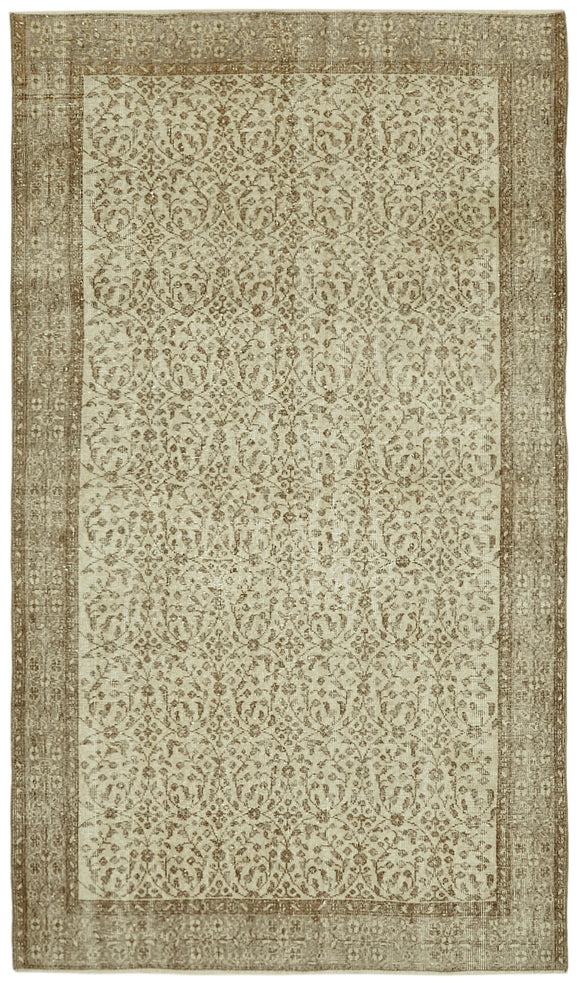 5' 1'' x 8' 6'' Distressed Vintage Rug