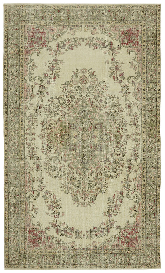 5' 10'' x 9' 5'' Vintage Hand-Knotted Rug