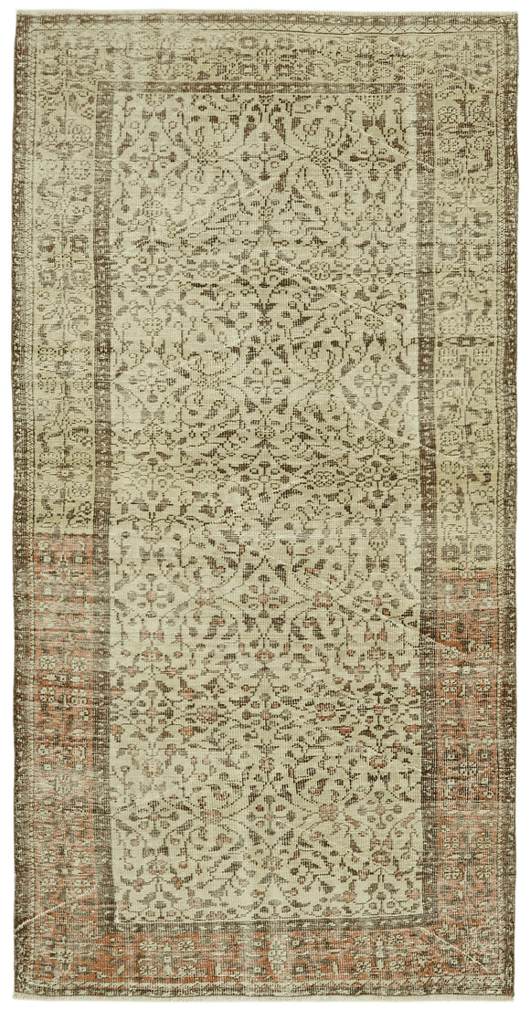 5' x 9' 5'' Vintage Hand-Knotted Rug
