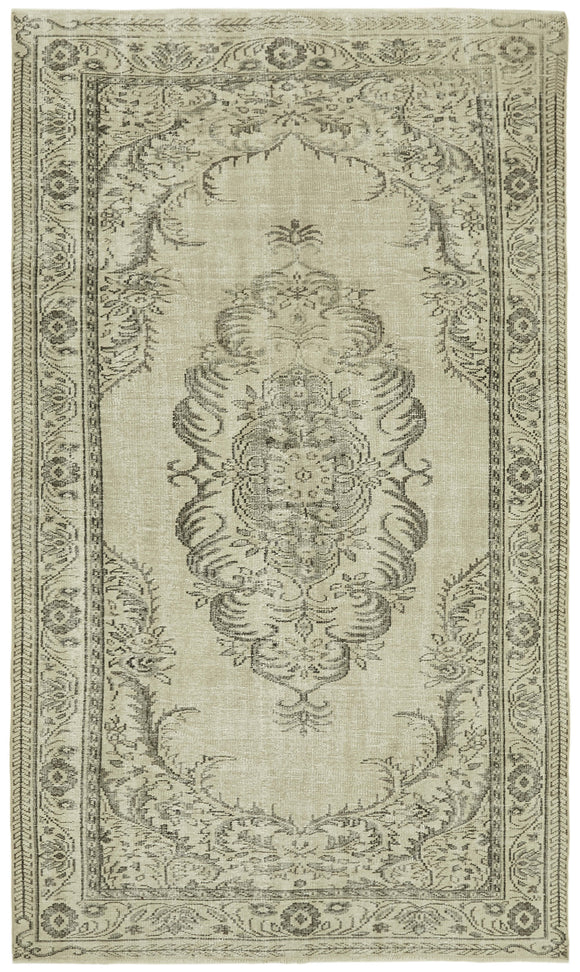 5' 6'' x 9' 3'' Hand-Knotted Vintage Rug