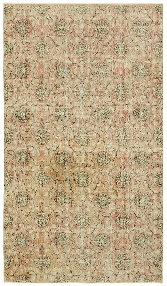4' 10'' x 8' 3'' Hand-Knotted Vintage Rug