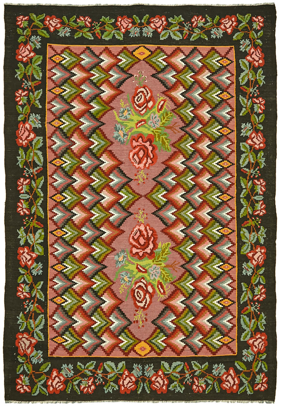 6' 4'' x 8' 11'' Vintage Moldovan Rug