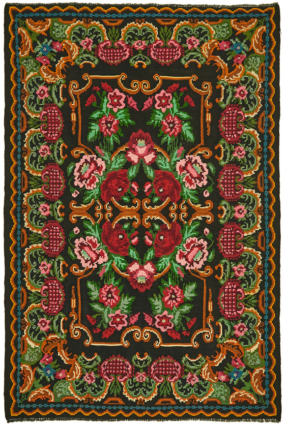 6' 3'' x 9' 1'' Moldovan Rose Floral Kilim