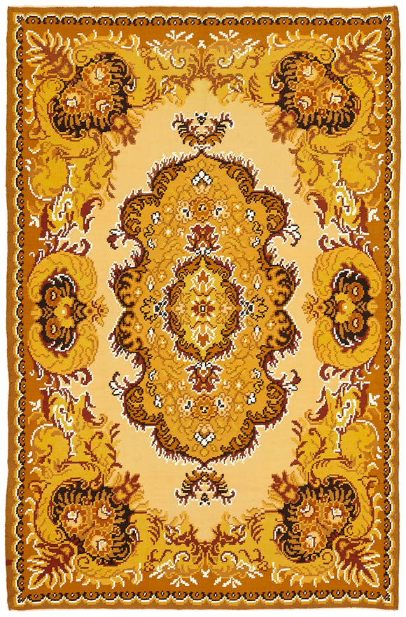 6' 5'' x 9' 5'' Vintage Floral Bessarabian Kilim