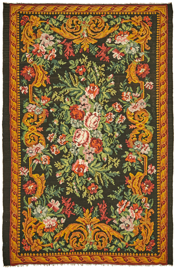 6' 9'' x 10' 1'' Moldovan Rose Floral Kilim Rug
