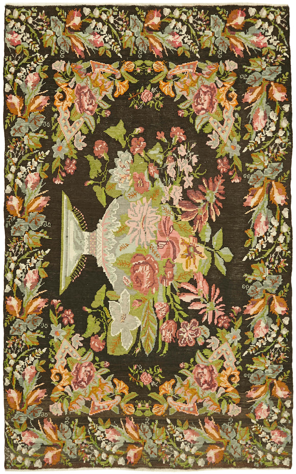 6' 10'' x 10' 9'' Handmade Moldovan Kilim