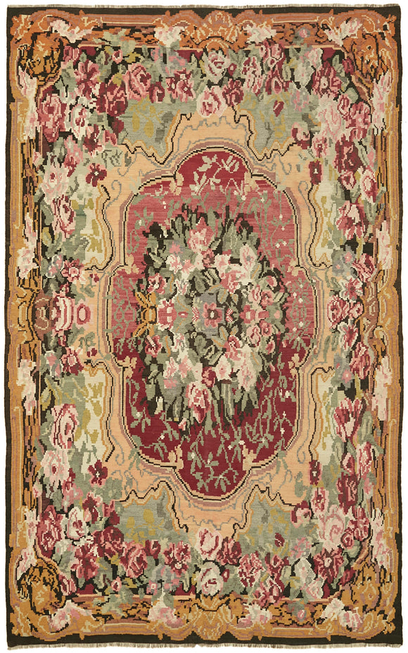 6' 11'' x 10' 9'' Vintage Moldovan Kilim