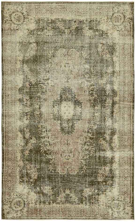 5' 4'' x 8' 8'' Vintage Distressed Rug