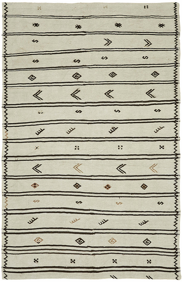 5' 9'' x 8' 10'' Turkish Hemp Kilim Rug