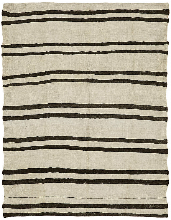 5' 5'' x 6' 7'' Turkish Hemp Kilim Rug