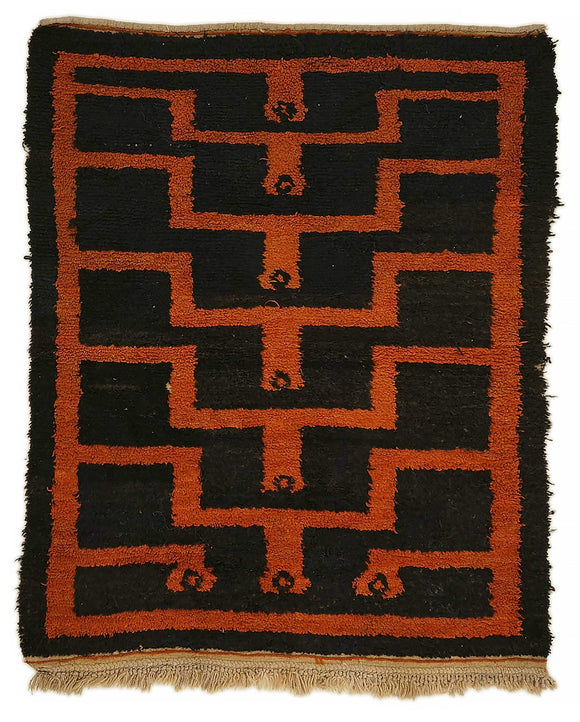 3' 8'' x 4' 9'' Vintage Tulu Rug