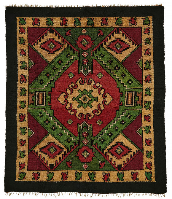 6' 4'' x 7' 4'' Vintage Tulu Rug