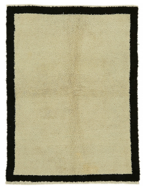 4' 9'' x 6' 4'' Vintage Tulu Rug