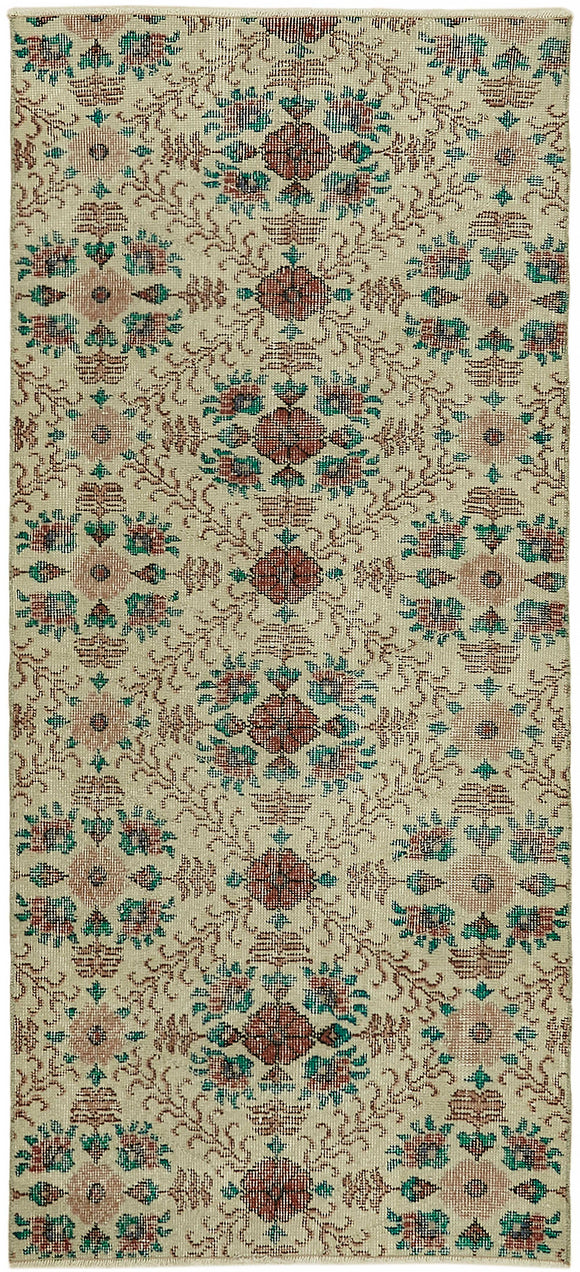 2' 9'' x 6' 0'' Hand-Knotted Vintage Rug