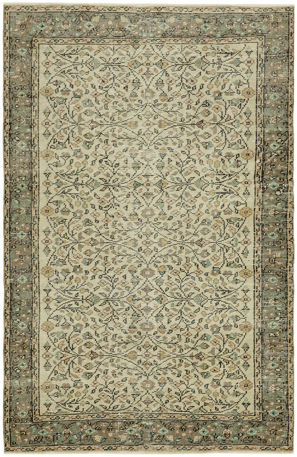 4' 6'' x 6' 10'' Hand-Knotted Vintage Rug