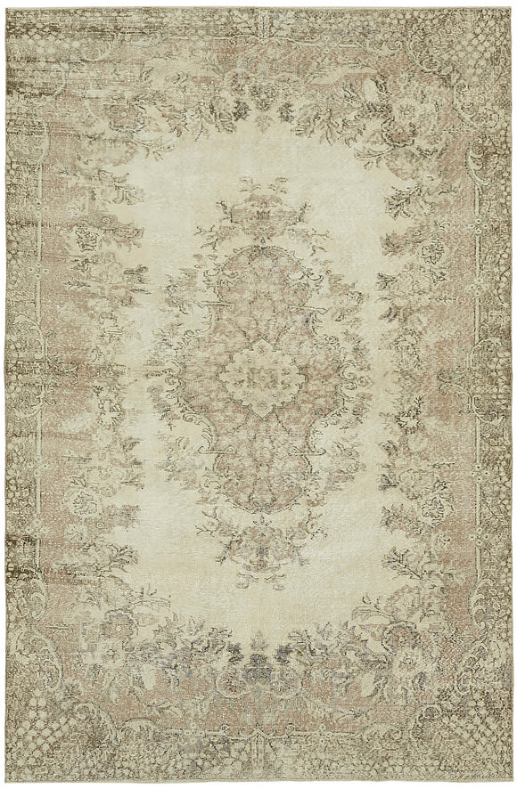6' 6'' x 9' 7'' Hand-Knotted Turkish Vintage Rug