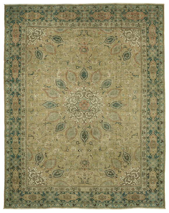 9' 11'' x 12' 10'' Persian Vintage Hand-Knotted Rug