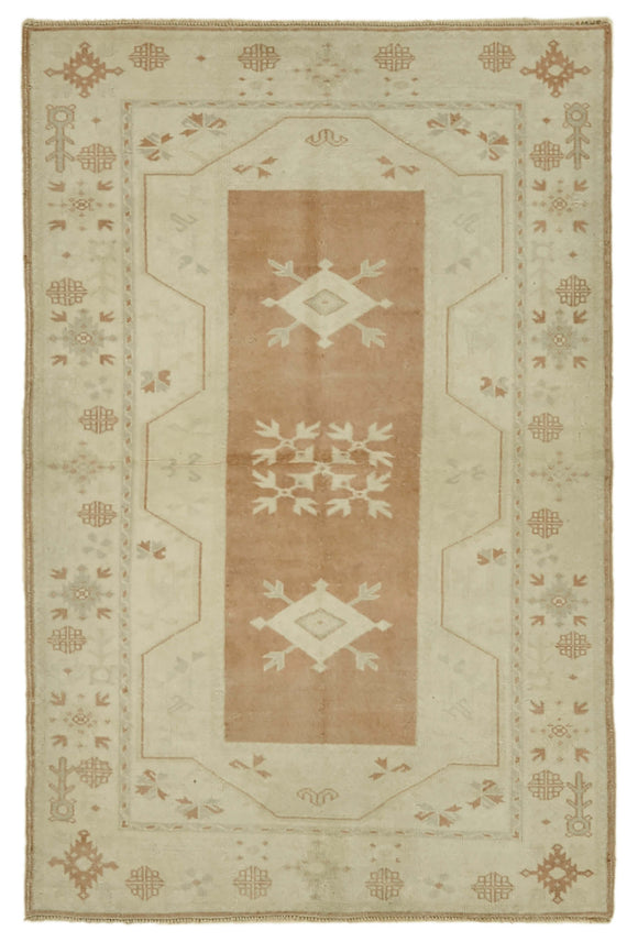 4' x 6' 1'' Handmade Anatolian Rug