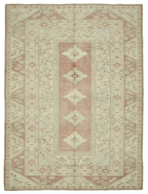 6' 11'' x 9' 3'' Handmade Anatolian Rug
