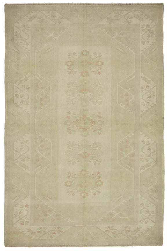 6' 9'' x 10' 3'' Handmade Anatolian Rug