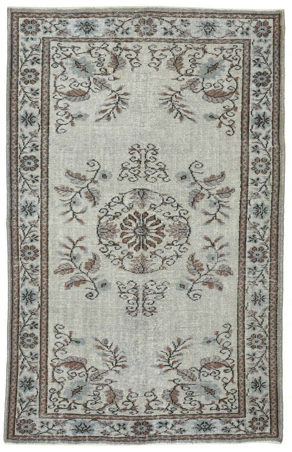 6' x 9' 5'' Turkish Hand Carved Rug